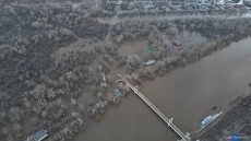 Оренбуржцы надеются, что наводнение достигло максимума.